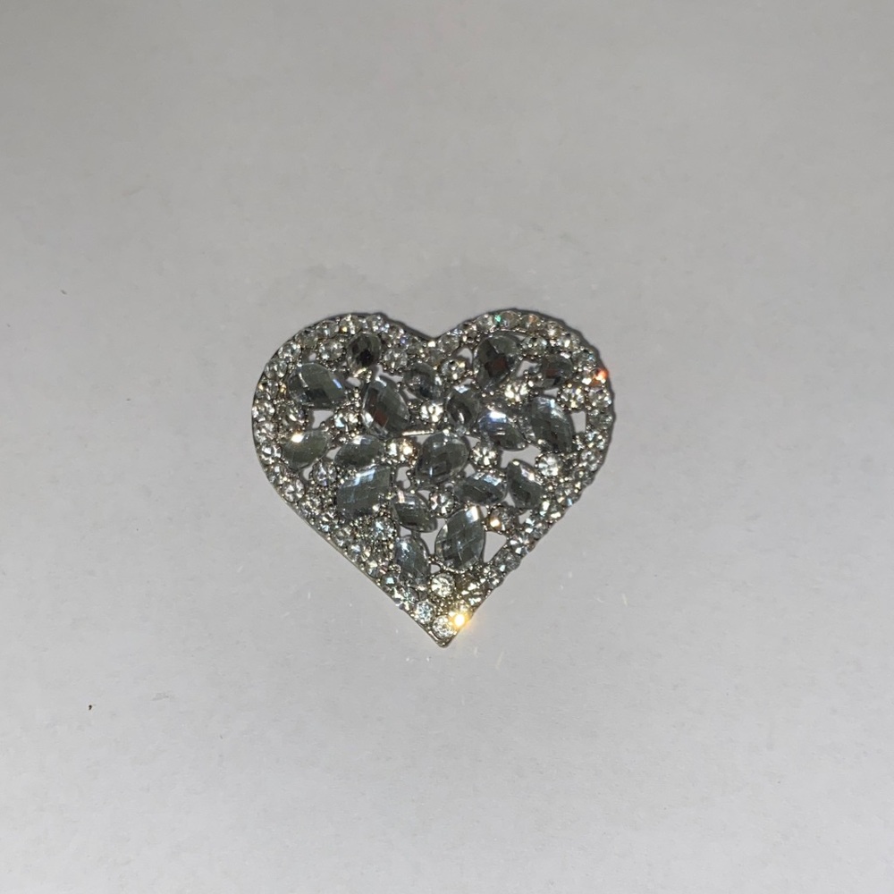 Elegant Silver Heart Brooch
